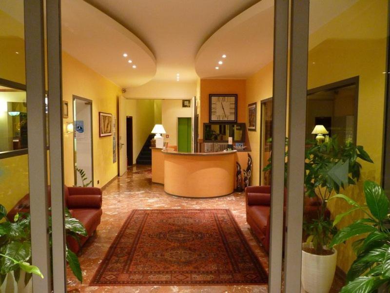 Hotel Gambrinus Lido di Jesolo Bagian luar foto