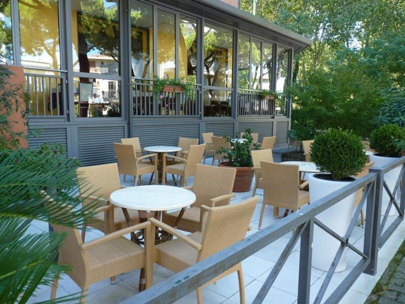 Hotel Gambrinus Lido di Jesolo Bagian luar foto