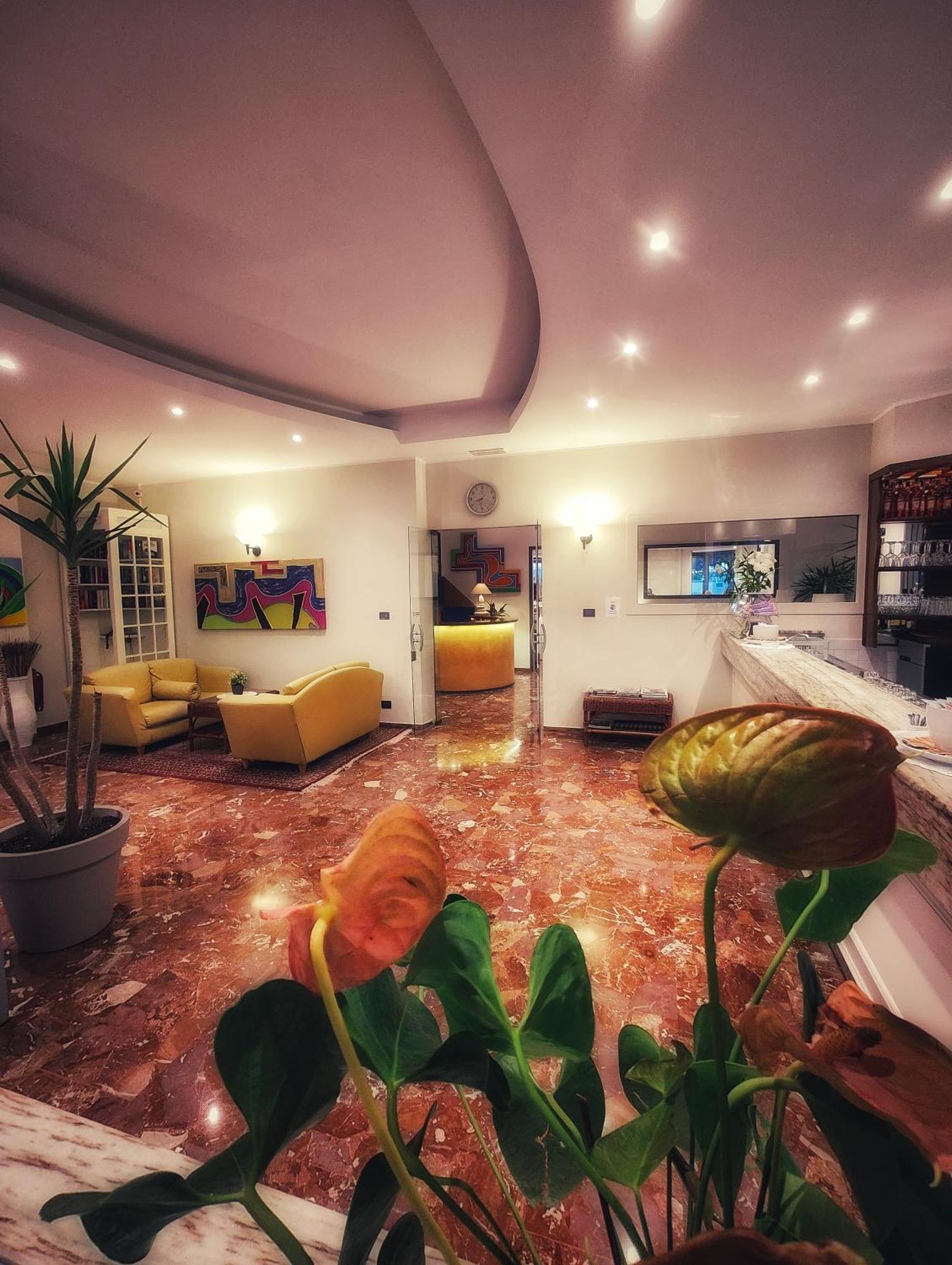 Hotel Gambrinus Lido di Jesolo Bagian luar foto