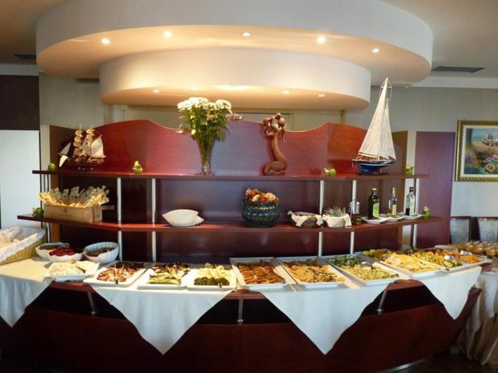 Hotel Gambrinus Lido di Jesolo Bagian luar foto